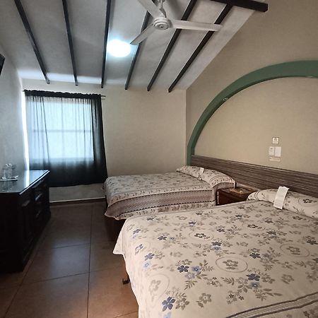 Hotel La Merced Colima Exterior photo