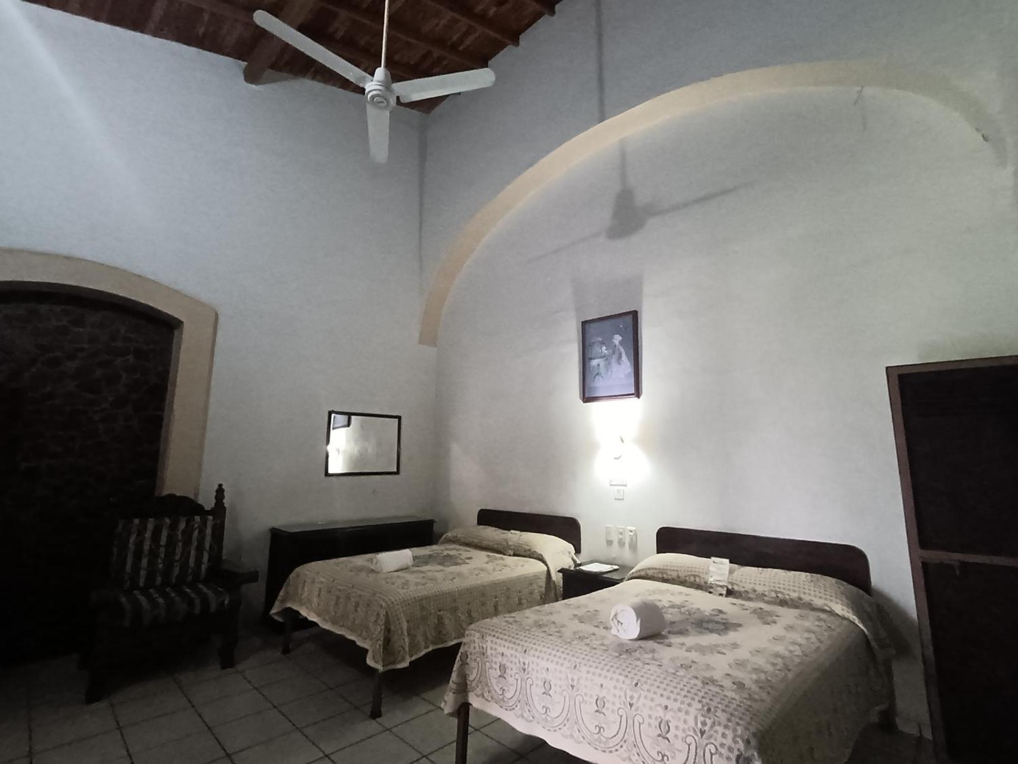 Hotel La Merced Colima Exterior photo