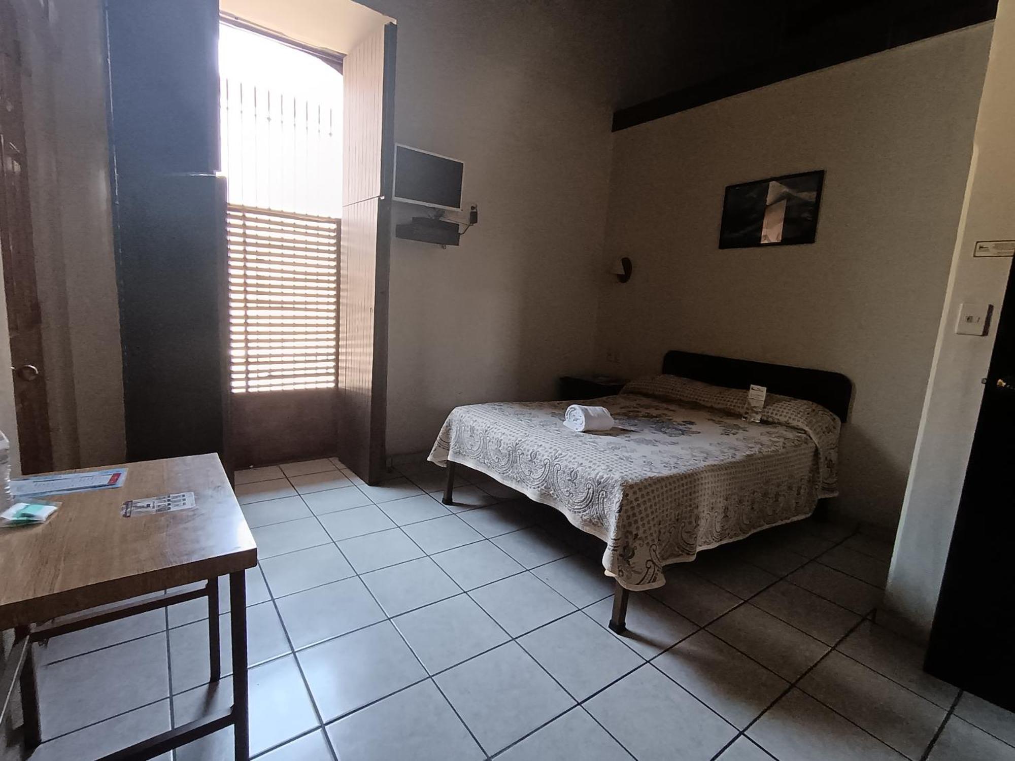 Hotel La Merced Colima Exterior photo